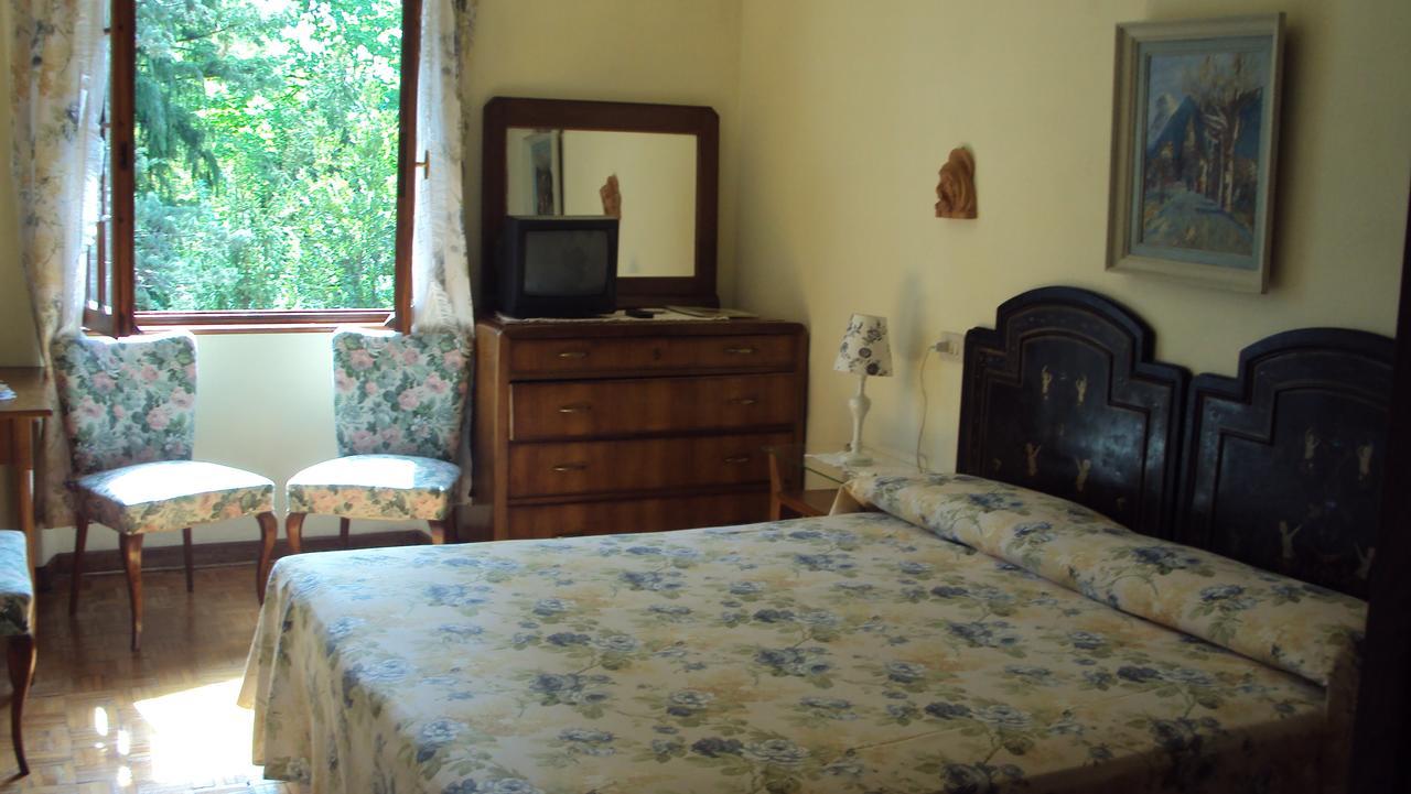 Albergo La Baita Corfino Phòng bức ảnh
